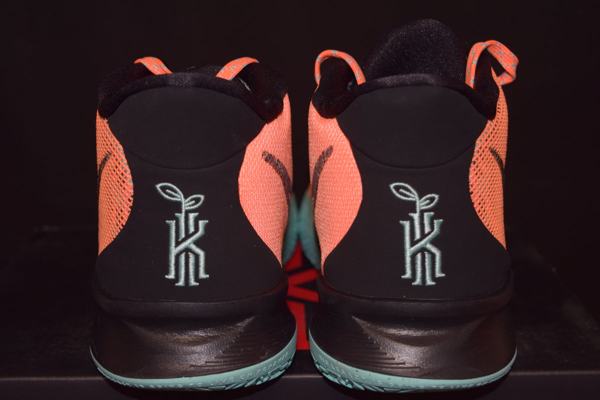Nike Kyrie All Star Play for the Future GS – Famousthinking
