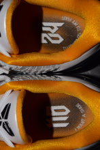 Load image into Gallery viewer, Nike Kobe 6 Protro White Del Sol