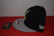 Load image into Gallery viewer, MLB New Era Cleveland Indians Lime Green Wahoo Snapback 9Fifty