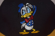 Load image into Gallery viewer, Disney X New Era Donald Duck Snapback 9Fifty