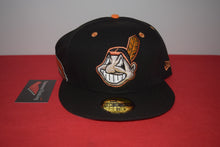 Load image into Gallery viewer, MLB New Era Cleveland Indians Chief Wahoo Black Orange Feather Fitted 59Fifty