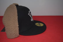 Load image into Gallery viewer, NHL New Era Pittsburgh Penguins Fitted Winter Hat 59Fifty