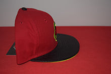 Load image into Gallery viewer, MLB New Era Cleveland Indians Chief Wahoo "Carbon Fibre" Snapback 9Fifty