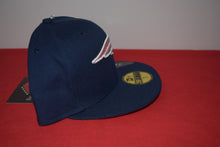 Load image into Gallery viewer, Swarovski X New Era NFL New England Patriots Fitted 59Fifty
