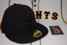 Load image into Gallery viewer, NPB New Era Yomiuri Giants Low Profile Fitted 59Fifty