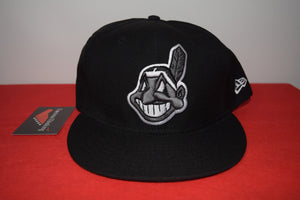 MLB New Era Cleveland Indians BW Wahoo Fitted 59Fifty