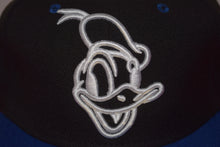 Load image into Gallery viewer, Disney X New Era Donald Duck Outline Fitted 59Fifty