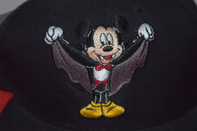 Load image into Gallery viewer, Disney X New Era Vampire Mickey Mouse Snapback 9Fifty