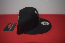 Load image into Gallery viewer, Disney X New Era Vampire Mickey Mouse Snapback 9Fifty