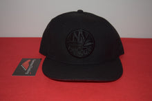 Load image into Gallery viewer, NHL New Era New York Islanders Black on Black Snapback 9Fifty