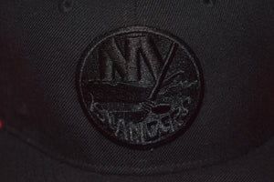 NHL New Era New York Islanders Black on Black Snapback 9Fifty