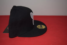 Load image into Gallery viewer, Disney X New Era Mickey Mouse White Outline Fitted 59Fifty