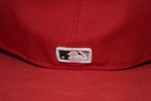 Load image into Gallery viewer, MLB New Era Cleveland Indians Artist Chief Wahoo Splatter Fitted 59Fifty