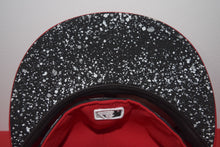 Load image into Gallery viewer, MLB New Era Cleveland Indians Artist Chief Wahoo Splatter Fitted 59Fifty