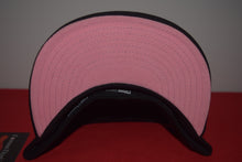 Load image into Gallery viewer, Hello Kitty X New Era Pink Outline Fitted 59Fifty