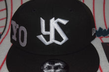 Load image into Gallery viewer, NPB New Era Tokyo Yakult Swallows Side Piece Snapback 9Fifty