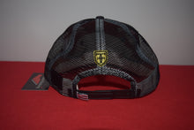 Load image into Gallery viewer, Fitted Hawaii New Era Coat Of Arms Black Snapback 9Fifty