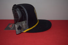 Load image into Gallery viewer, Fitted Hawaii New Era Coat Of Arms Black Snapback 9Fifty