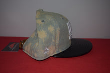 Load image into Gallery viewer, Fitted Hawaii New Era Alive and Well Snapback 9Fifty