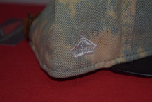 Load image into Gallery viewer, Fitted Hawaii New Era Alive and Well Snapback 9Fifty