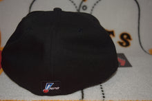 Load image into Gallery viewer, NPB New Era Yomiuri Tokyo Giants Pre Curved Fitted 59Fifty