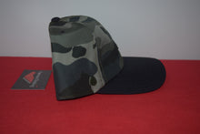 Load image into Gallery viewer, Melin Islands Collection The Legend Strapback