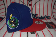 Load image into Gallery viewer, NPB New Era Yakult Swallows Patch Snapback 9Fifty