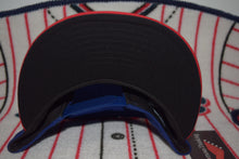 Load image into Gallery viewer, NPB New Era Yakult Swallows Patch Snapback 9Fifty