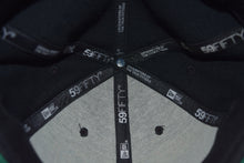 Load image into Gallery viewer, New Era Juicy Notorious B.I.G Fitted 59Fifty