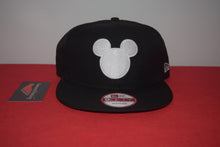 Load image into Gallery viewer, Disney X New Era Mickey Mouse White Snhadow Snapback 9Fifty