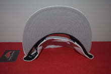 Load image into Gallery viewer, Disney X New Era Mickey Mouse White Snapback 9Fifty