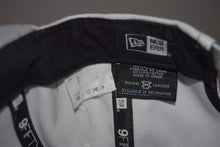 Load image into Gallery viewer, Disney X New Era Mickey Mouse White Snapback 9Fifty