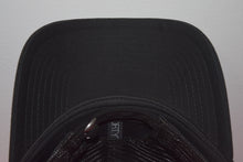 Load image into Gallery viewer, KBO New Era Hanwha Eagles Black Mesh Strapback 9Forty