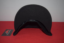 Load image into Gallery viewer, New Era Mercedes Benz Fitted 59Fifty