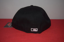 Load image into Gallery viewer, MLB New Era Cleveland Indians Chief Wahoo Black Silver Shadow Fitted 59Fifty