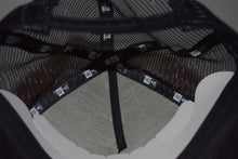 Load image into Gallery viewer, Playboy X New Era Logo Mesh Snapback 9Forty