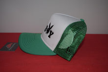 Load image into Gallery viewer, Playboy X New Era Green Mesh Snapback 9Forty