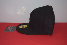 Load image into Gallery viewer, MLB New Era Cleveland Indians Chief Wahoo Double Patch Black Out Fitted 59Fifty