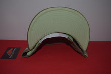 Load image into Gallery viewer, Fitted Hawaii X New Era Aloha Snapback 9Fifty