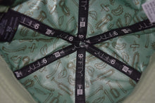 Load image into Gallery viewer, Fitted Hawaii X New Era Aloha Snapback 9Fifty