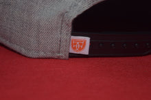 Load image into Gallery viewer, Fitted Hawaii X New Era Mua Snapback 9Fifty