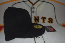 Load image into Gallery viewer, NPB New Era Yomiuri Giants Black on Black Fitted 59Fifty