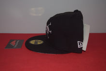 Load image into Gallery viewer, One Piece X New Era Blackbeard Pirates Fitted 59Fifty