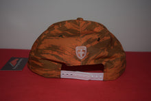 Load image into Gallery viewer, Fitted Hawaii New Era Mua Orange Camo Snapback 9Fifty