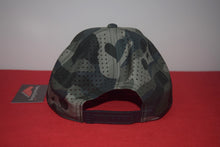 Load image into Gallery viewer, Melin Islands Collection Hydro Compass Snapback