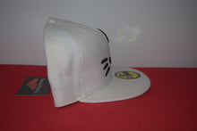 Load image into Gallery viewer, Hello Kitty X New Era Big Face Cream Fitted 59Fifty