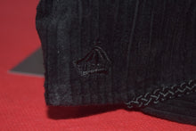 Load image into Gallery viewer, Fitted Hawaii Script Rope Snapback 9Fifty