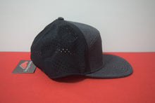 Load image into Gallery viewer, Melin California Luxury The Advocate Snapback