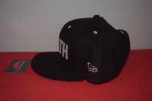 Load image into Gallery viewer, Fitted Hawaii New Era Wealth Snapback 9Fifty