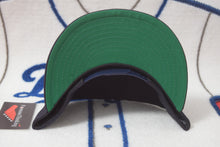 Load image into Gallery viewer, NPB New Era Hokkaido-Ham Fighters Vintage Logo Snapback 9Fifty